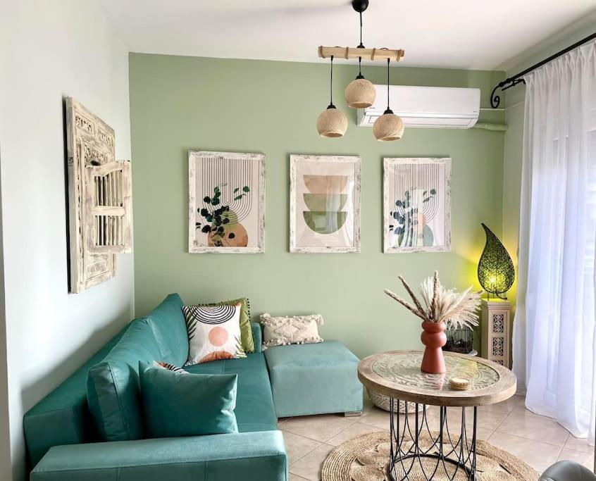 La Vie Est Belle Apartment Кавала Екстериор снимка
